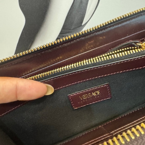 Versace Quilted Deep Burgundy Leather Clutch BNWT/ FULL INCLUSION - Picture 5 of 7